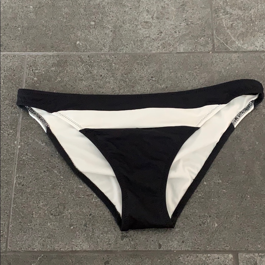 Solid And Stripped Bottoms